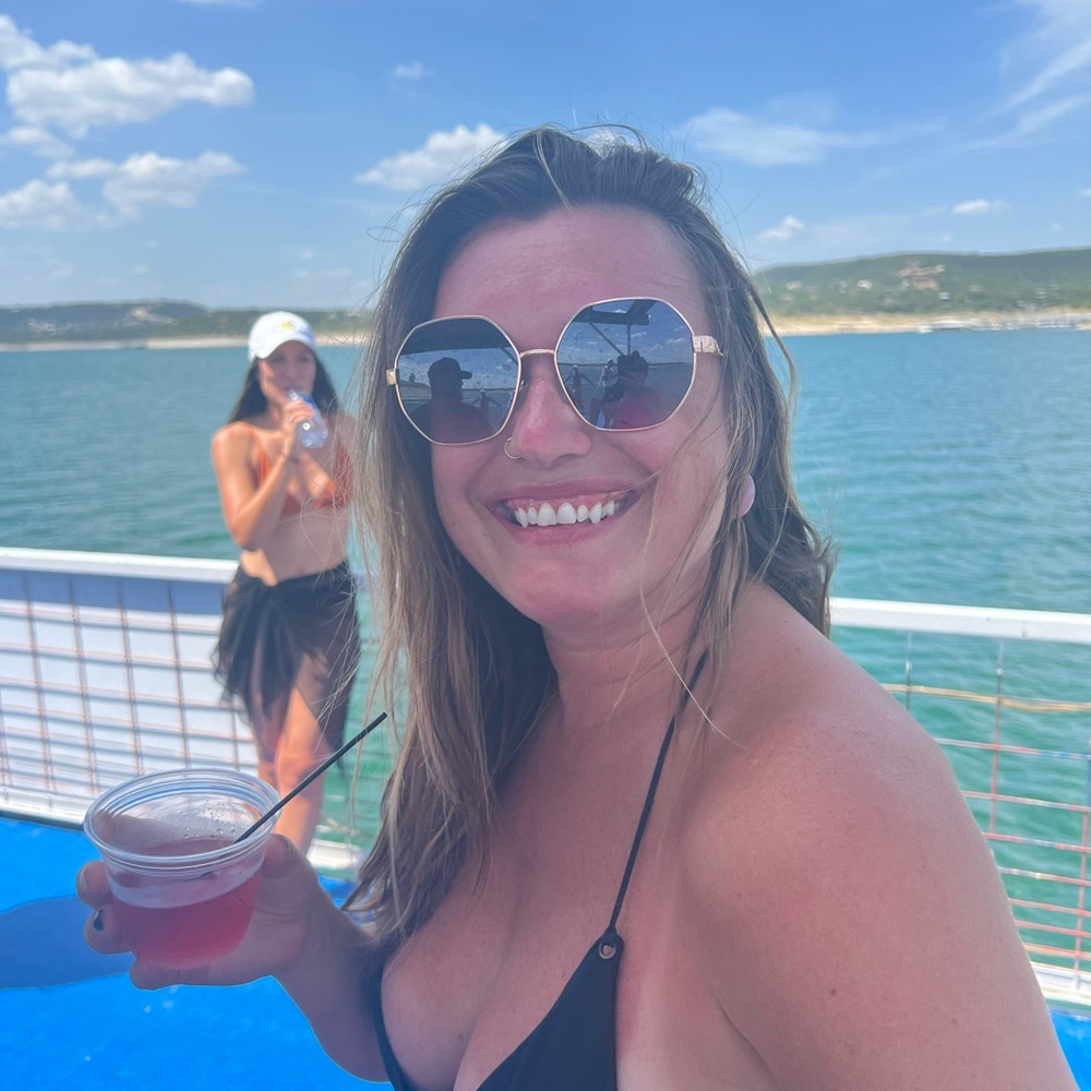 Meet your Posher, Madelyn